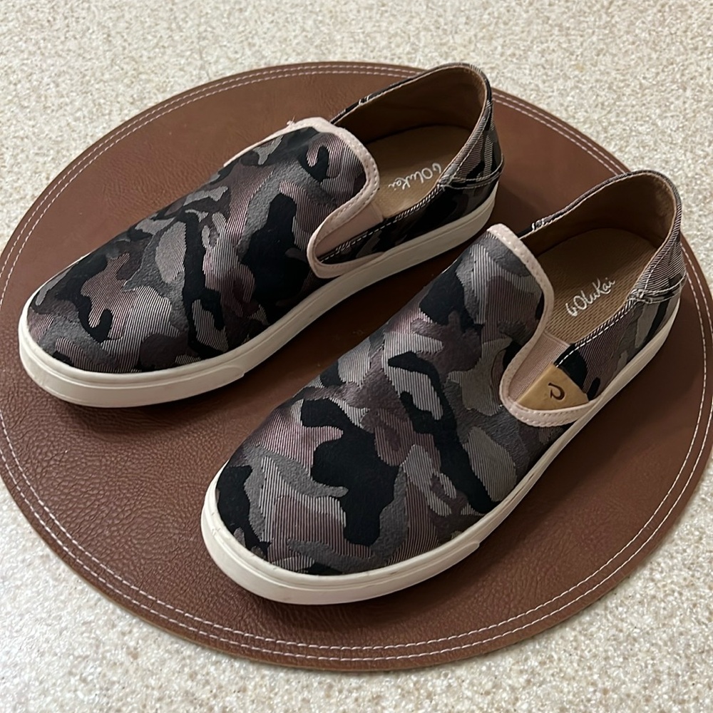 Women’s Olukai Slip On